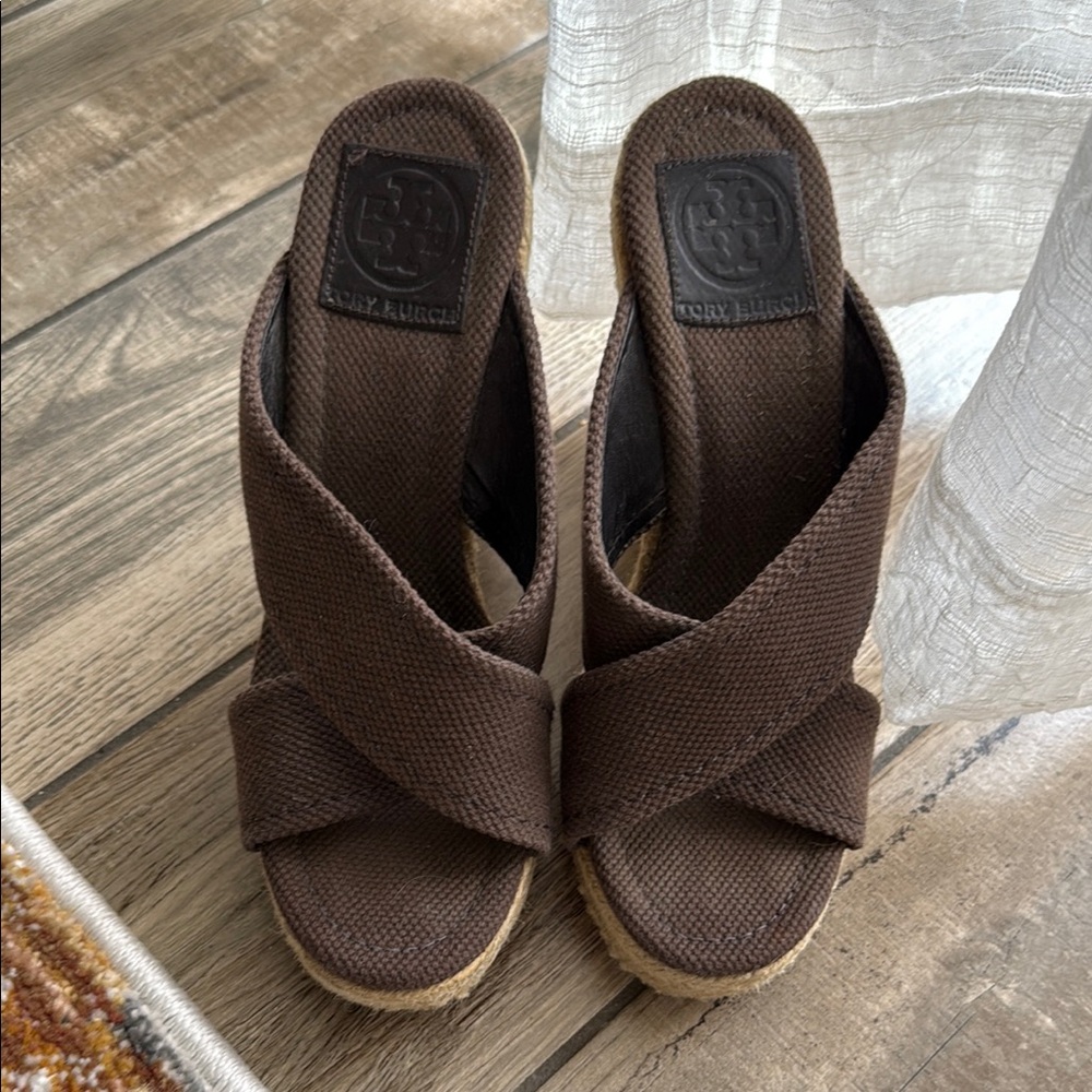Tory Burch Brown Espadrilles with Elegant Design